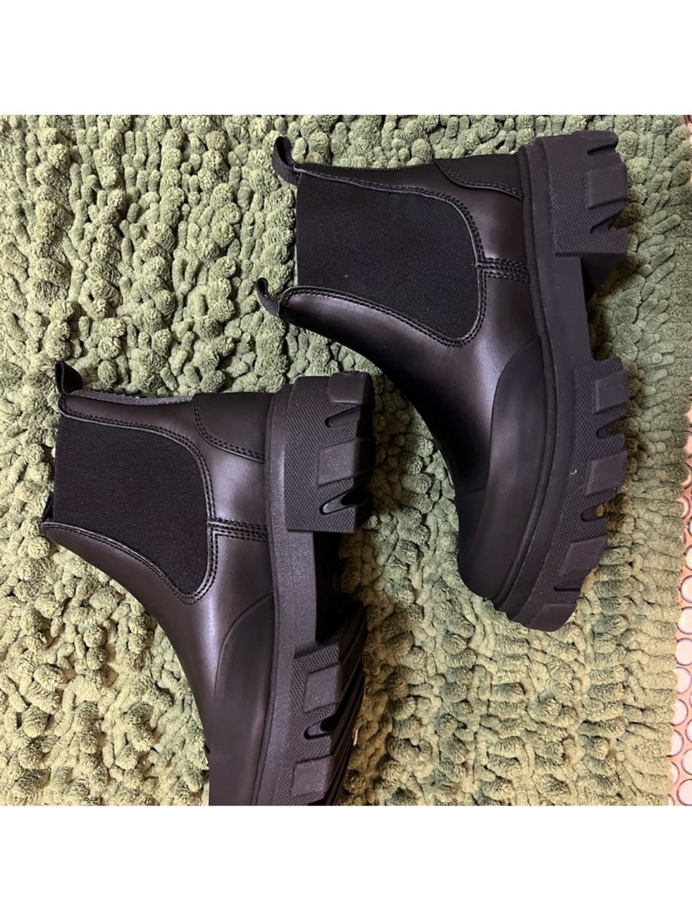 Ganni Women’s Size 38 (US 8) Never worn. Black Chunky Chelsea Boot - Picture 9 of 10